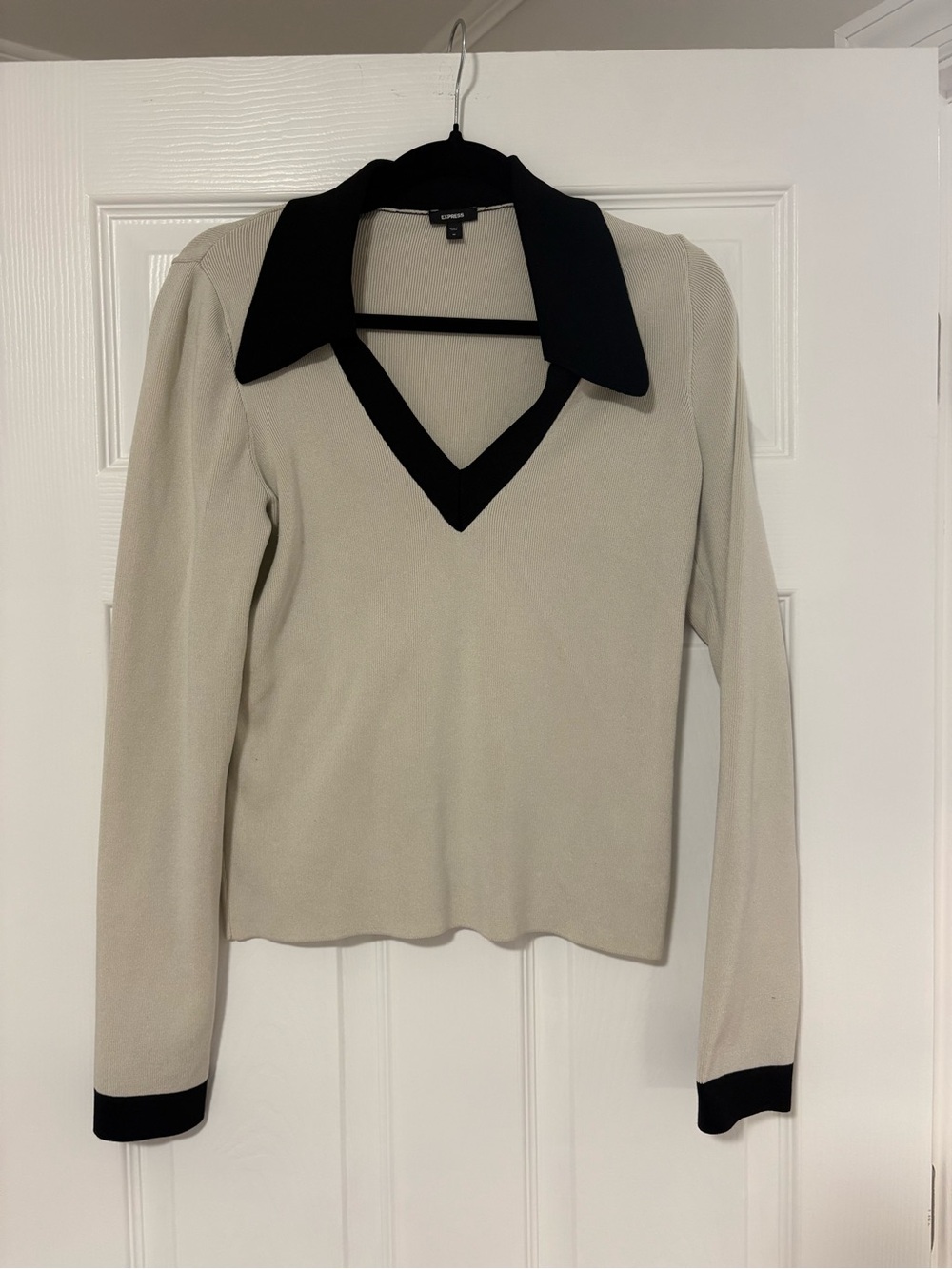 Express Two-Tone Cream and Black Ribbed Knit Top